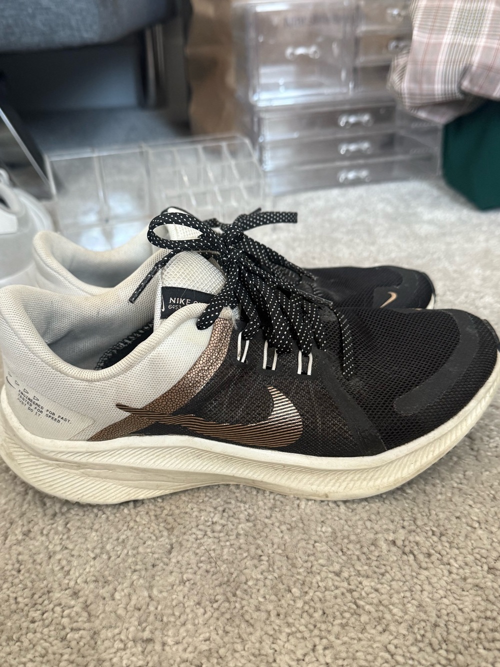Nike Men’s Black and Brown Athletic Running Sneakers